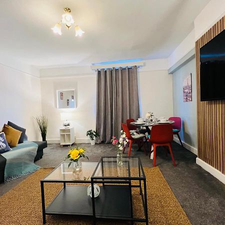 2-Bedroom Plus Living Room Flats Near Edgware Road ลอนดอน ภายนอก รูปภาพ