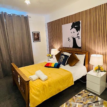 2-Bedroom Plus Living Room Flats Near Edgware Road ลอนดอน ภายนอก รูปภาพ
