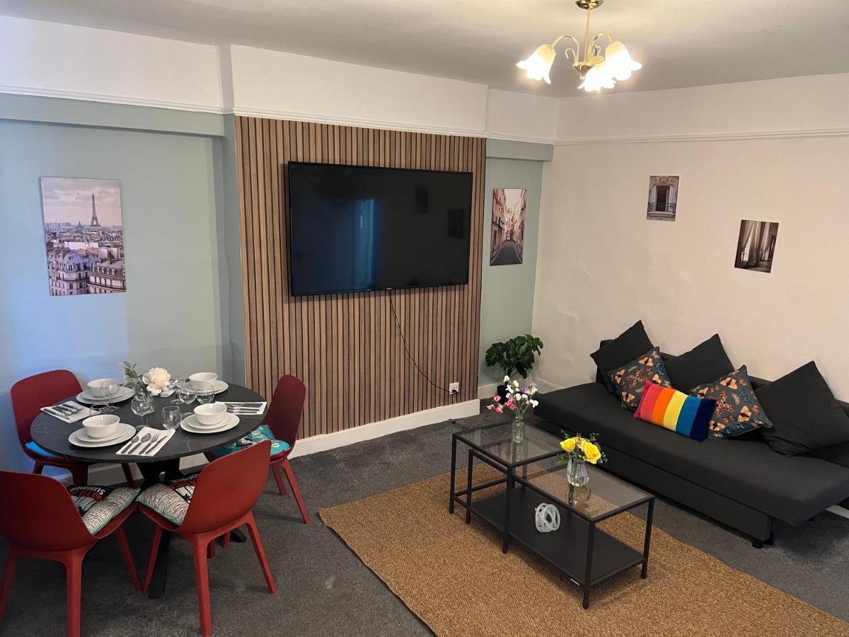 2-Bedroom Plus Living Room Flats Near Edgware Road ลอนดอน ภายนอก รูปภาพ