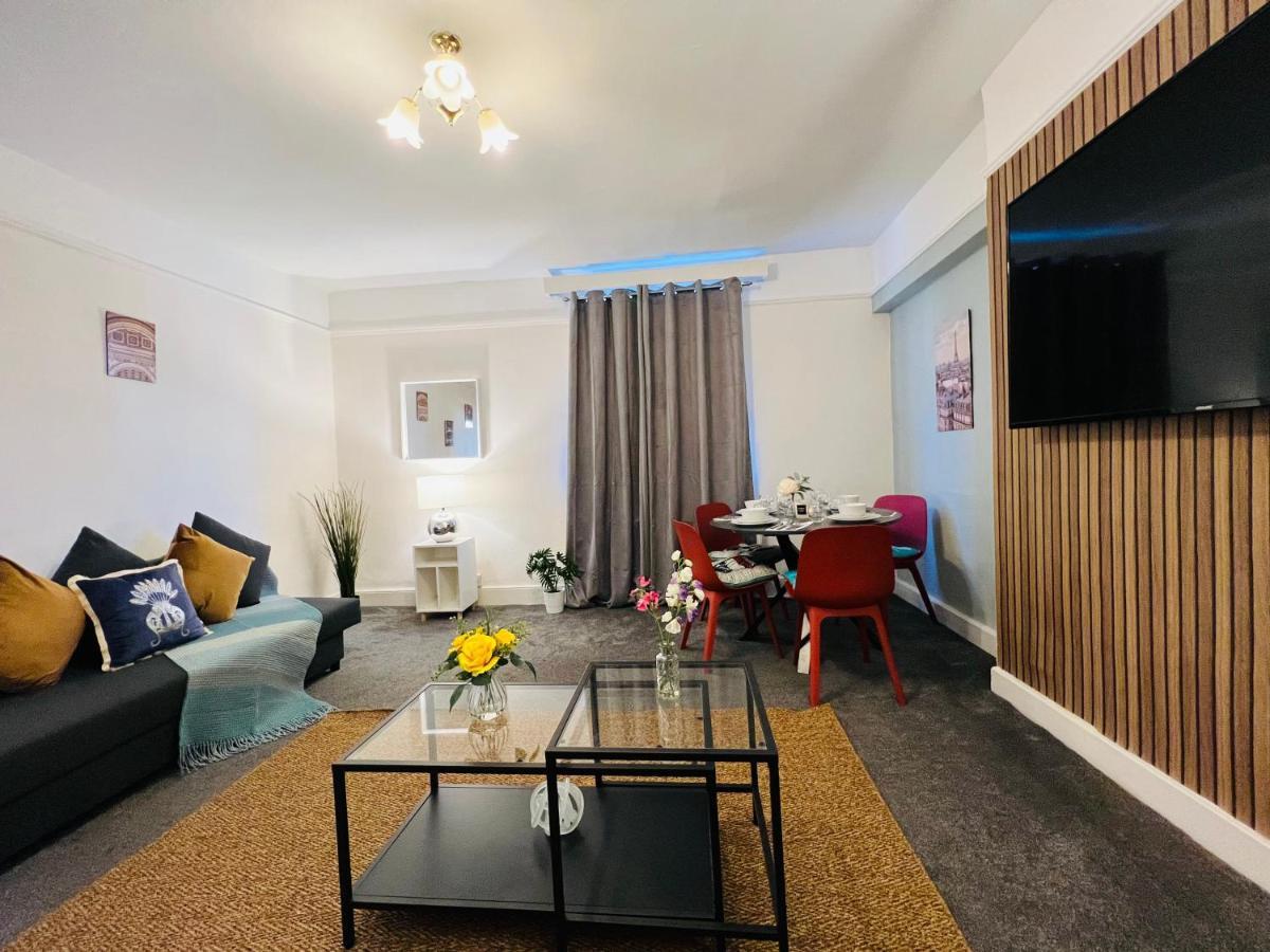2-Bedroom Plus Living Room Flats Near Edgware Road ลอนดอน ภายนอก รูปภาพ