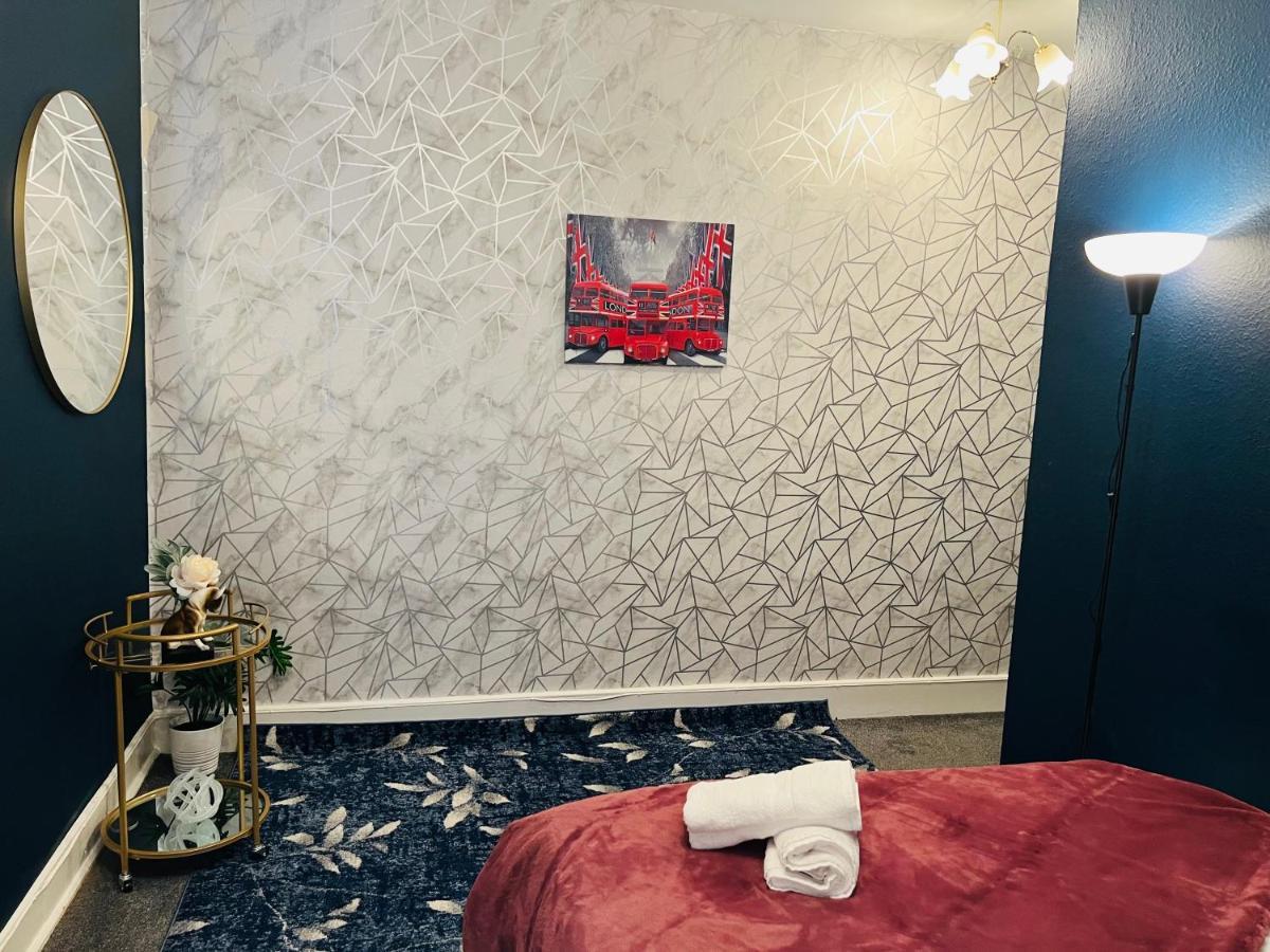 2-Bedroom Plus Living Room Flats Near Edgware Road ลอนดอน ภายนอก รูปภาพ