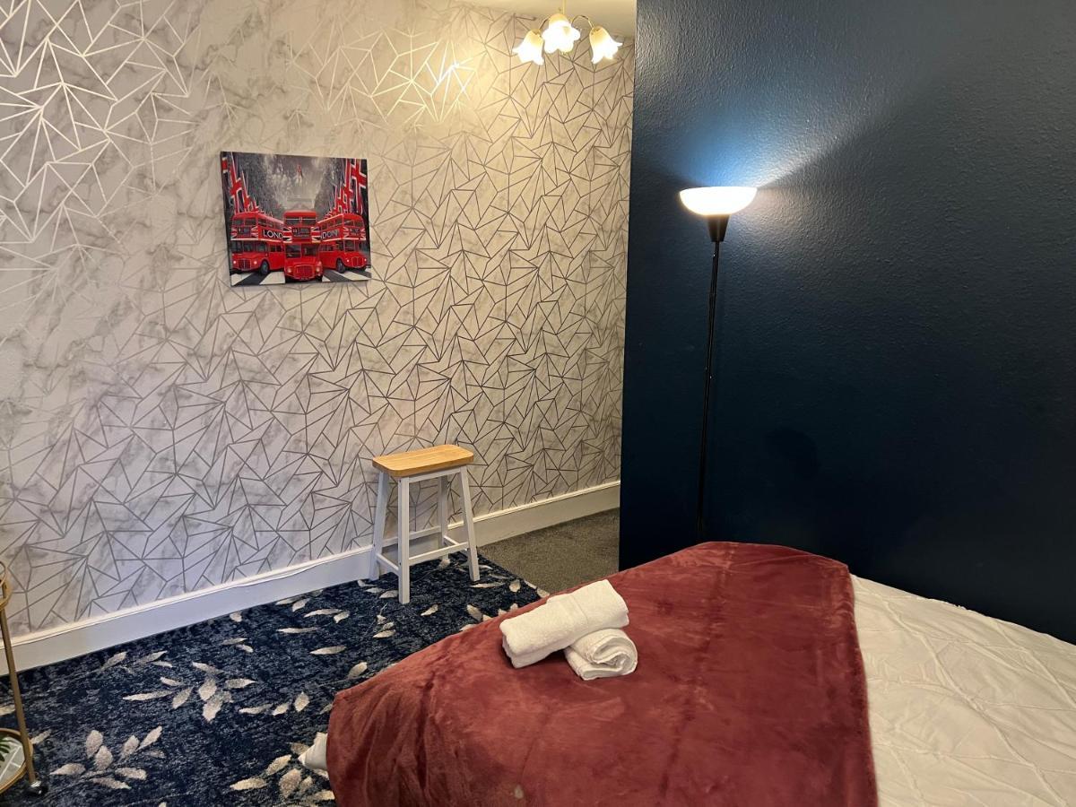 2-Bedroom Plus Living Room Flats Near Edgware Road ลอนดอน ภายนอก รูปภาพ