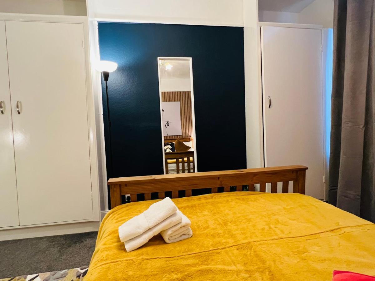 2-Bedroom Plus Living Room Flats Near Edgware Road ลอนดอน ภายนอก รูปภาพ