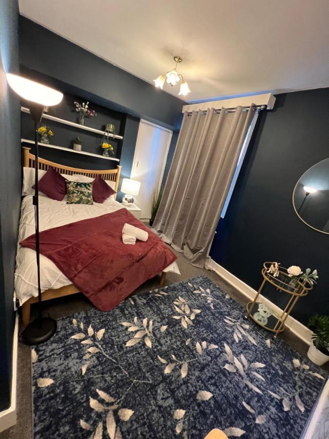 2-Bedroom Plus Living Room Flats Near Edgware Road ลอนดอน ภายนอก รูปภาพ