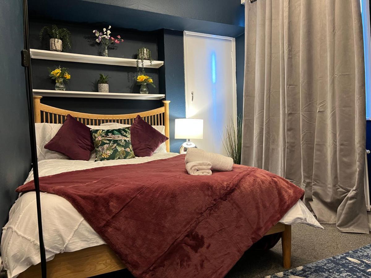 2-Bedroom Plus Living Room Flats Near Edgware Road ลอนดอน ภายนอก รูปภาพ